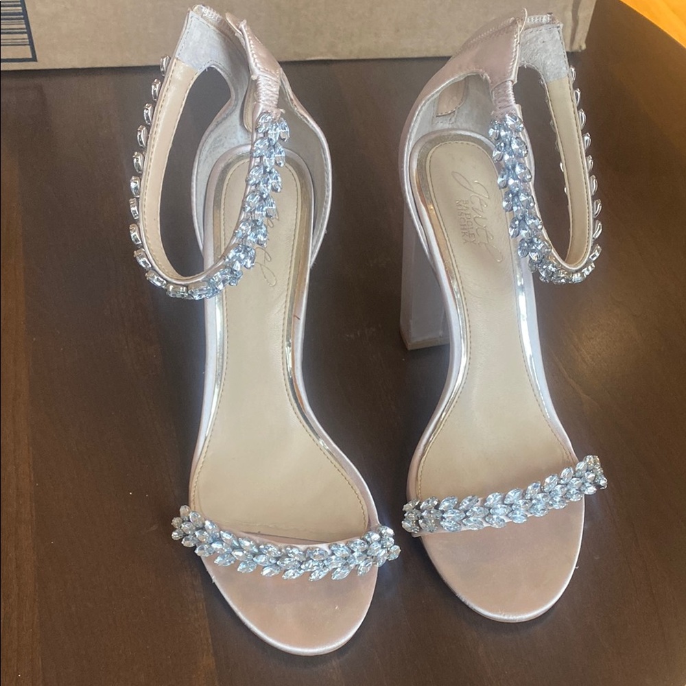 Jewel Badgley Mischka Cream and Silver Heels with Crystal Embellishments